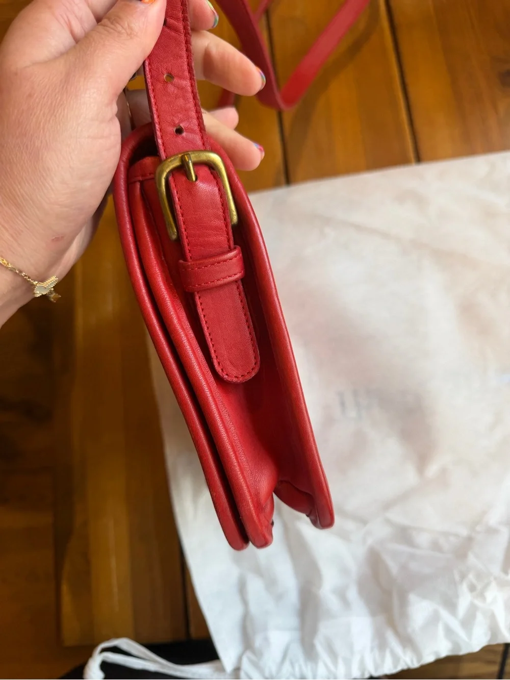 Rare Vintage Coach Red Leather Crossbody Bag with Buckle Strap - Picture 5 of 9